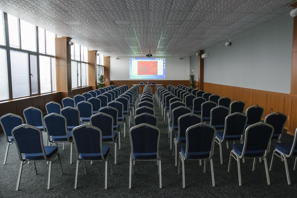 Hotel Elit Pernik Buitenkant foto