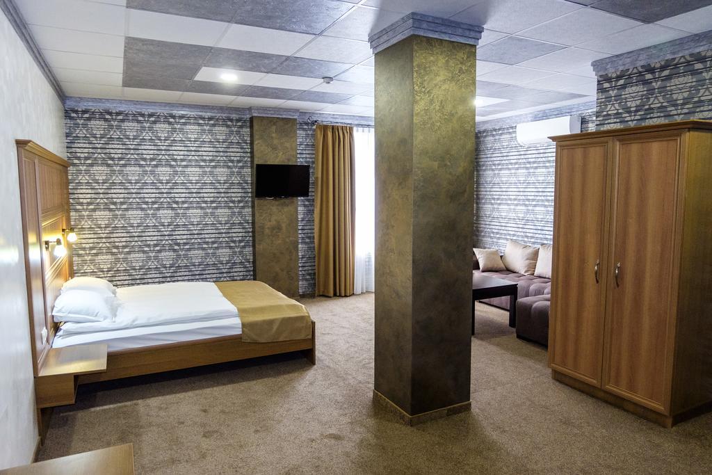 Hotel Elit Pernik Buitenkant foto