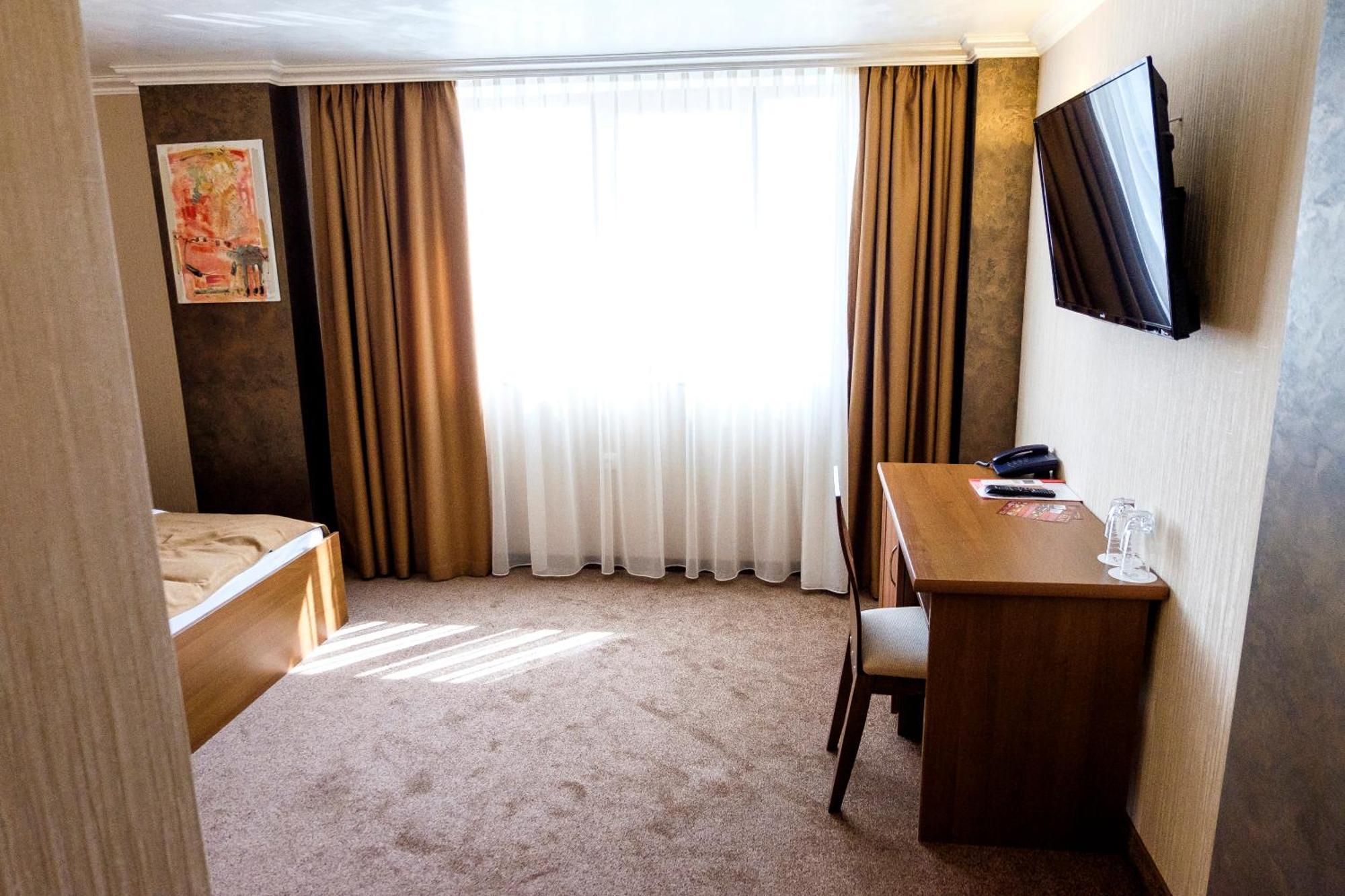 Hotel Elit Pernik Buitenkant foto